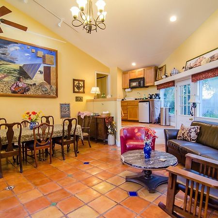 Inn At Charlotte B&B バーリントン エクステリア 写真