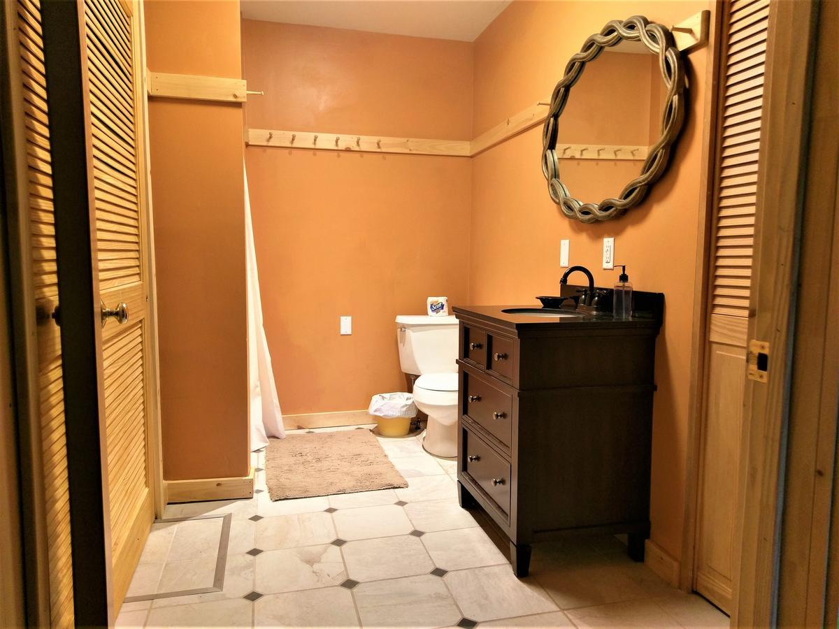 Inn At Charlotte B&B バーリントン エクステリア 写真