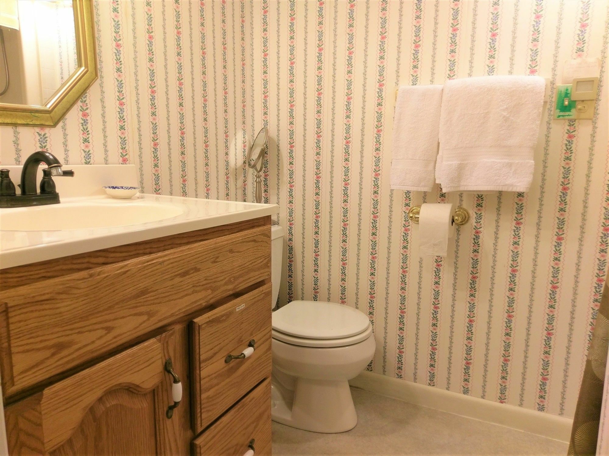 Inn At Charlotte B&B バーリントン エクステリア 写真