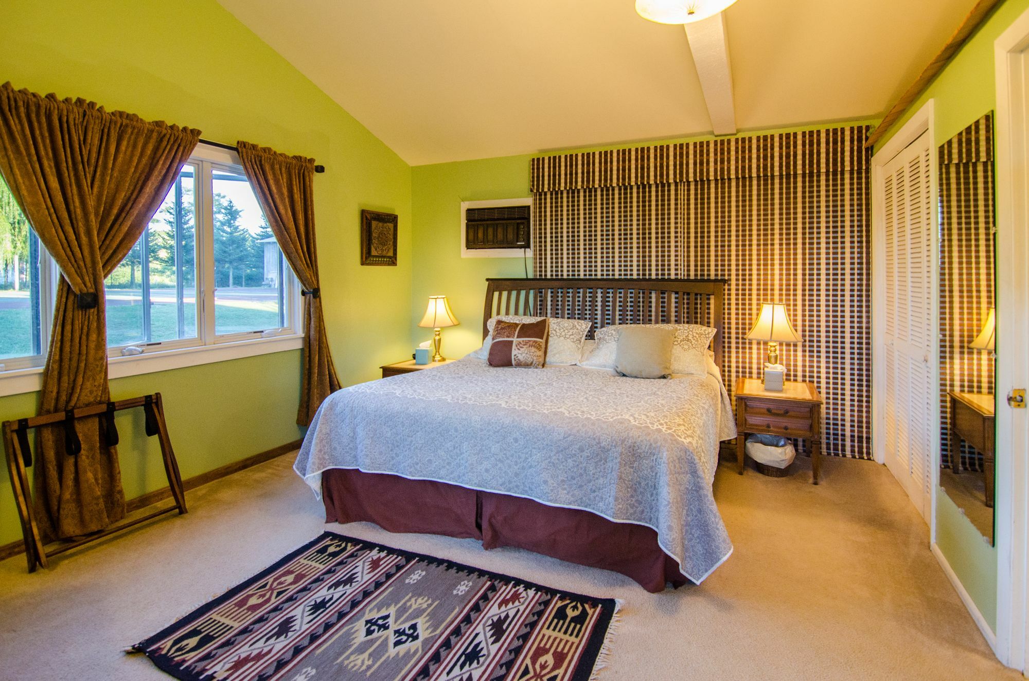 Inn At Charlotte B&B バーリントン エクステリア 写真